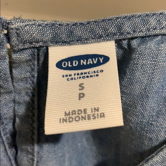 High Neck Chambray Top - Picture 2 of 3